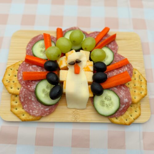 individual kids size turkey charcuterie board for Thanksgiving by stir and gather blog
