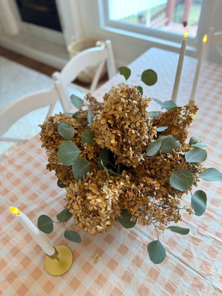 stir and gather natural dried hydrangea Thanksgiving centerpiece